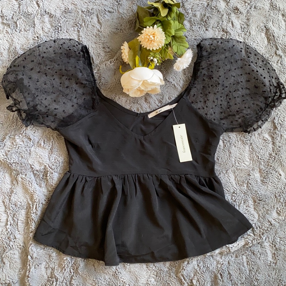 FRANCESCA’S PEPLUM PUFFY SLEAVE TOP